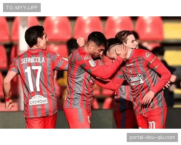 那不勒斯主场对阵拉齐奥，卫冕冠军主场15战不败纪录面临考验